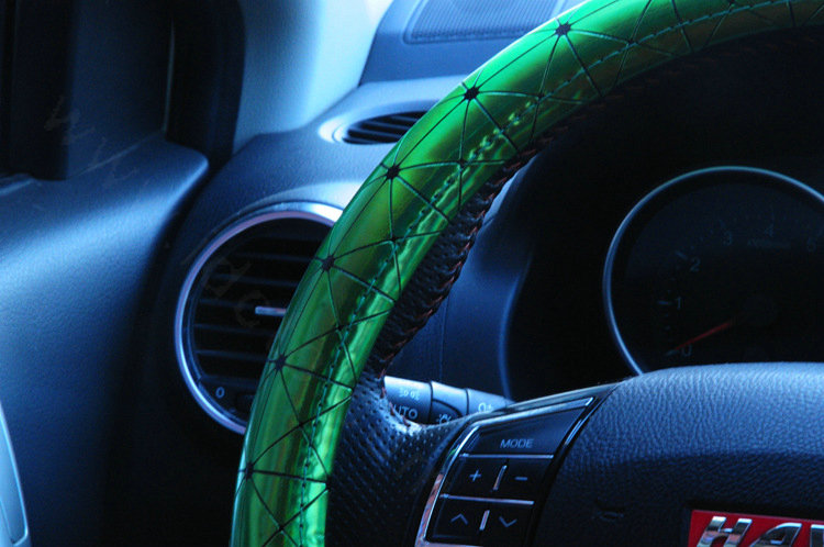 Personalized Plating Laser Leather Car Steering Wheel Covers 15 inch 38CM - Green