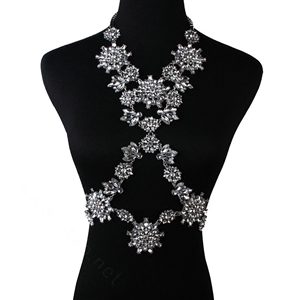 Exaggerate Rhinestone Flower Collar Pendant Necklace Bikini Showgirl Body Chain Jewelry - White