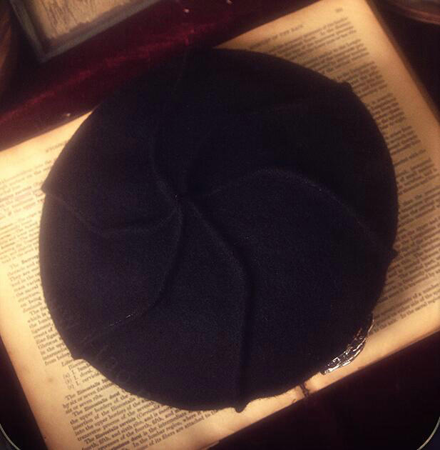 Fashion Modern Girl Diamond Flower Knitted Wool Beanies Caps Party Dress Hats - Black