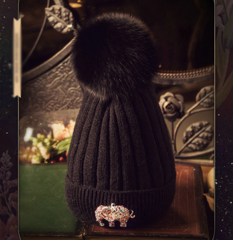 Fashion Women Diamond Elephant Knitted Wool Hats Winter Fox Fur Pom Poms Caps - Black