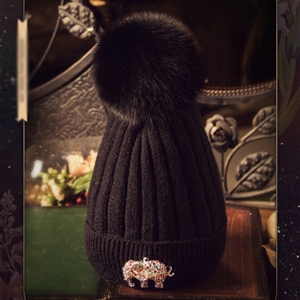 Fashion Women Diamond Elephant Knitted Wool Hats Winter Fox Fur Pom Poms Caps - Black