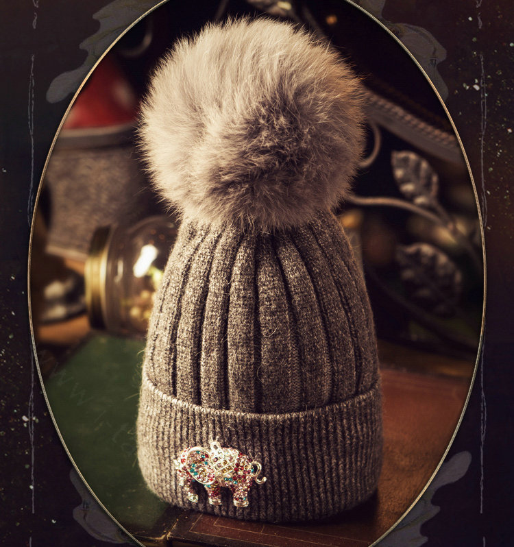 Fashion Women Diamond Elephant Knitted Wool Hats Winter Fox Fur Pom Poms Caps - Deep Gray