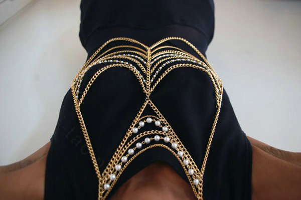HOT SALE Pearl Necklace Layers Bikini Breast Bra Body Chains Jewelry - Sliver