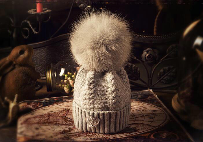Luxury Women Diamond Crown Knitted Wool Hats Winter Large Fox Fur Pom Poms Caps - Grey
