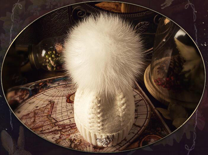 Luxury Women Diamond Crown Knitted Wool Hats Winter Large Fox Fur Pom Poms Caps - White