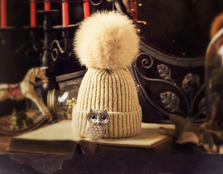 Unique Women Crystal Owls Knitted Wool Hats Winter Warm Fox Fur Pom Poms Caps - Beige