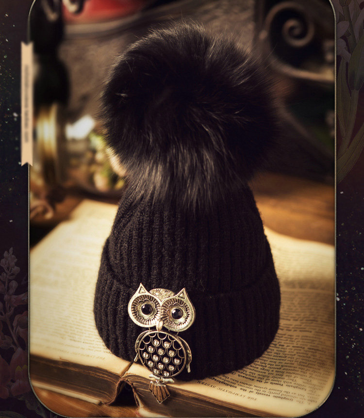 Unique Women Crystal Owls Knitted Wool Hats Winter Warm Fox Fur Pom Poms Caps - Black
