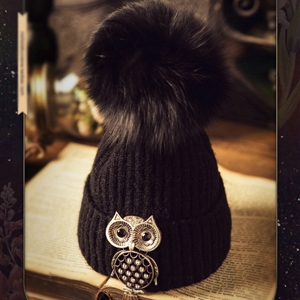 Unique Women Crystal Owls Knitted Wool Hats Winter Warm Fox Fur Pom Poms Caps - Black