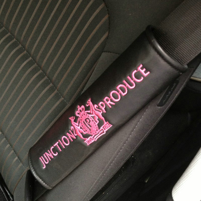 1pcs Car Safety Seat Belt Covers Embroidery Leather Auto Interior Accessories - Black Rose