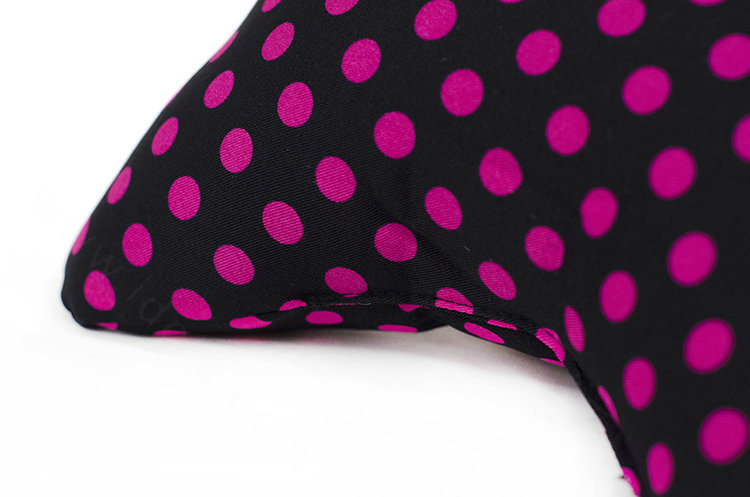 Calssic Polka Dot Car Neck Pillows Headrest Cotton Auto Interior Decoration 1pcs - Black Rose