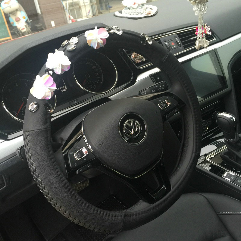 Elegant Diamond Flower Leather Vehicle Steering Wheel Covers 15 inch 38CM - Black