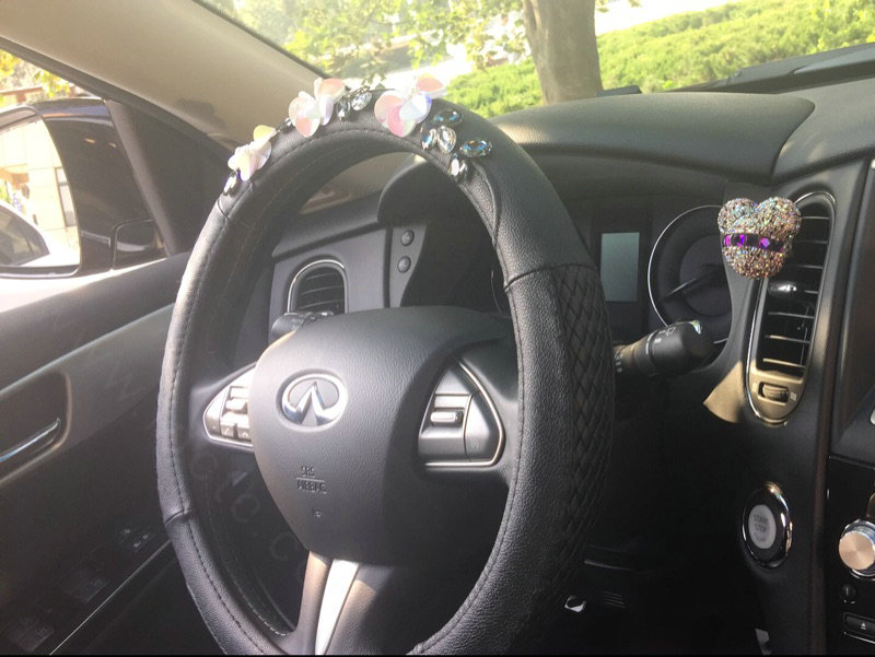 Elegant Diamond Flower Leather Vehicle Steering Wheel Covers 15 inch 38CM - Black