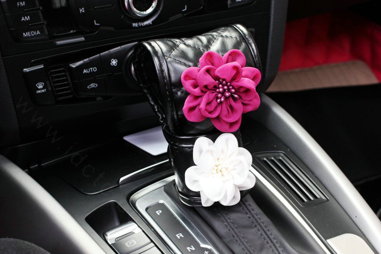 Gorgeous Flower Crystal Leather Rearview Mirror Cover Handbrake and Gear Cover 5pcs Sets - Black