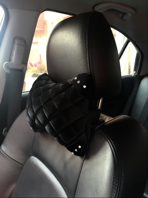 High Quality Diamond Car Neck Pillows Headrest Soft Plush Auto Interior Decoration 1pcs - Black