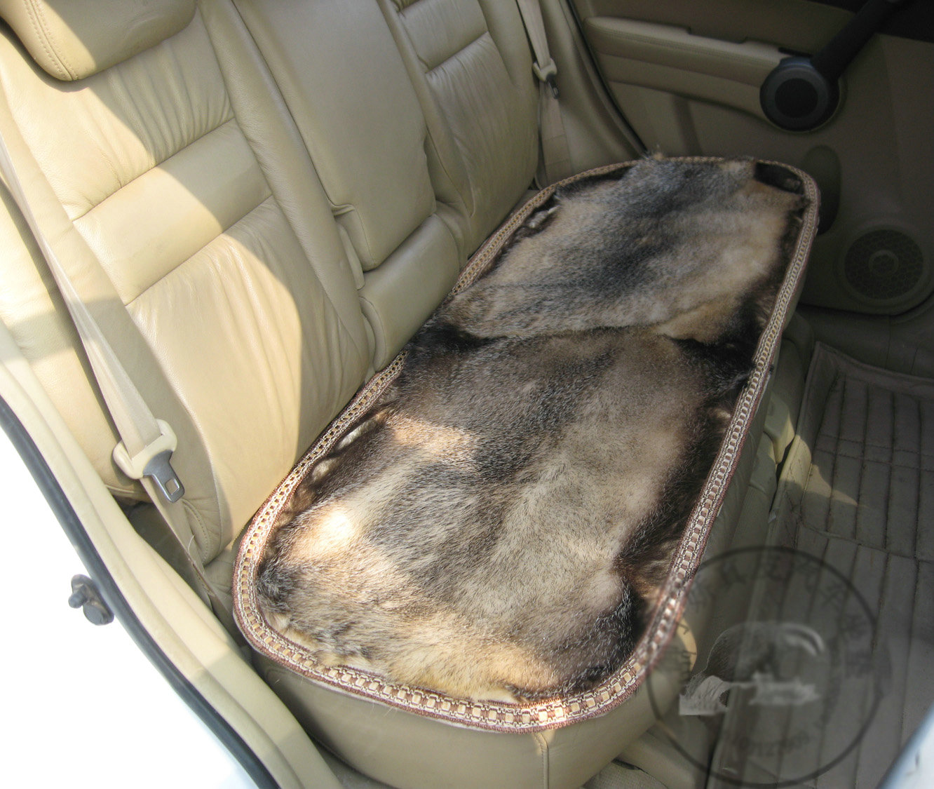 Luxury Badgers leather Car Rear Seat Cushion Universal Auto Whole Fur Long Pads 1pcs - Brown