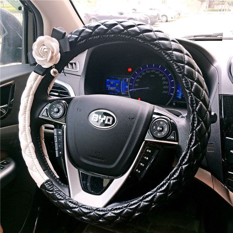 Pearl Flower Pu Leather Vehicle Steering Wheel Covers 15 inch 38CM - Black White
