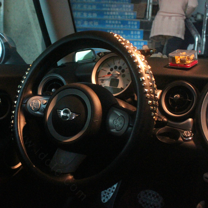 Personalized Punk Rivets Genuine Leather Car Steering Wheel Covers 15 inch 38CM - Black