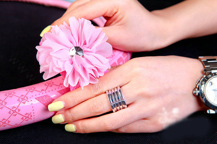 Sweet Girl Flower PU Leather Car Steering Wheel Covers Diamond 15 inch 38CM - Pink