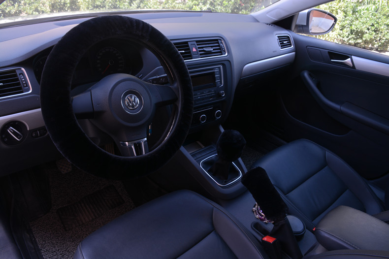 Classical 3pcs sets Winter Plush Fur Universal Car Steering Wheel Cover Handbrake Gear Knob Cover - Black