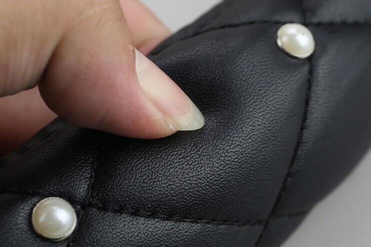 Camellia 1pcs Crystal Gear Covers Leather Diamond Shift Cover Auto Interior Decro - Black