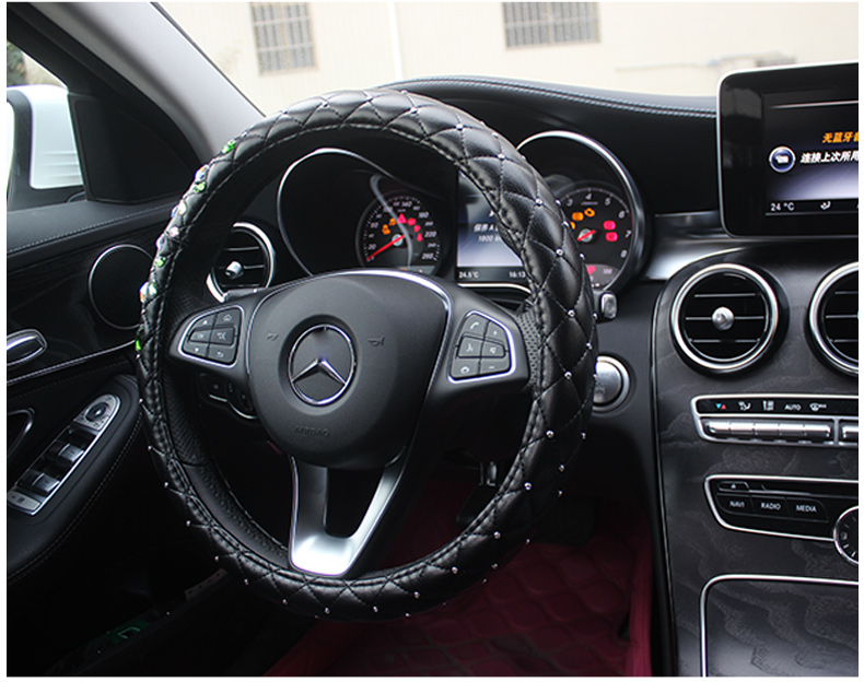Crystal Lace Leather Vehicle Steering Wheel Covers 15 inch 38CM - Black