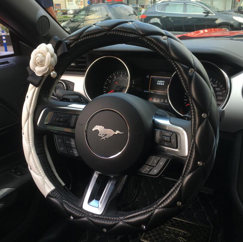 Diamond Pretty Camellia PU Leather Vehicle Steering Wheel Covers 15 inch 38CM - Black White