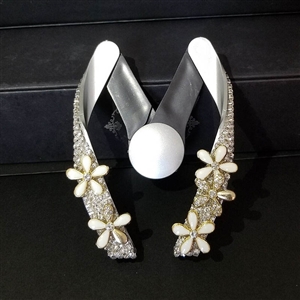M Shape Flower Car Mobile Phone Holder Crystal Rhinestone Air Vent Mount Clip Stand GPS - White