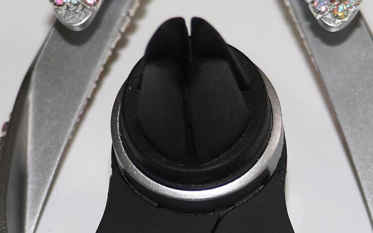 M Shape Universal Car Mobile Phone Holder Crystal Glasses Dog Air Vent Mount Clip Stand GPS - White