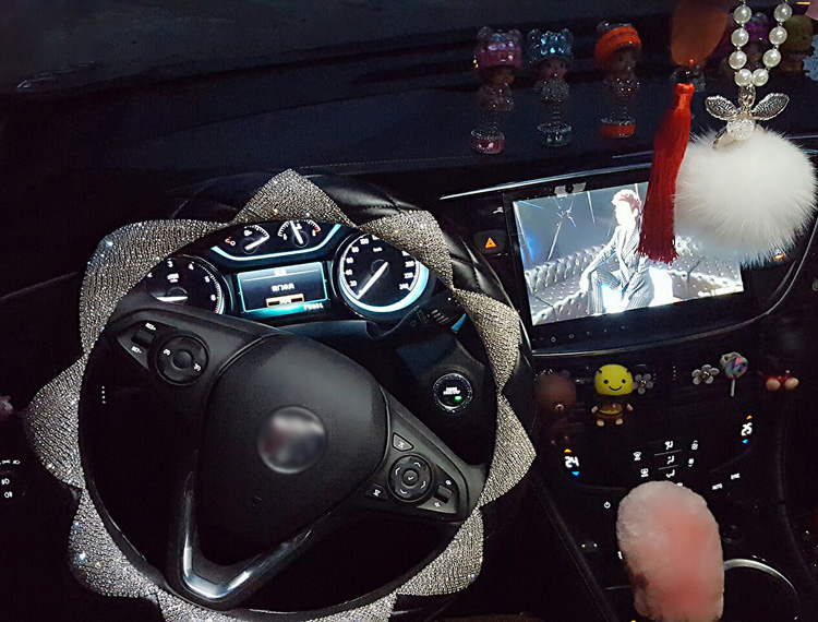New Luxury Diamond Leather Car Steering Wheel Women Bling Crystal Handle Cover Interior - Black White