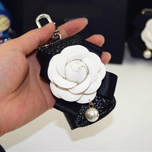 Beautiful Cute Camellia Universal Pearl Leather Auto Key Bags Key Chain - Black