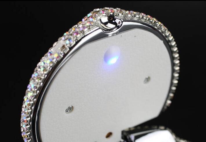 Portable Car Ashtray with Led Light Crystal Bling Bling Car Ash Tray Storage Cup Holder for Girls Woman - Silver