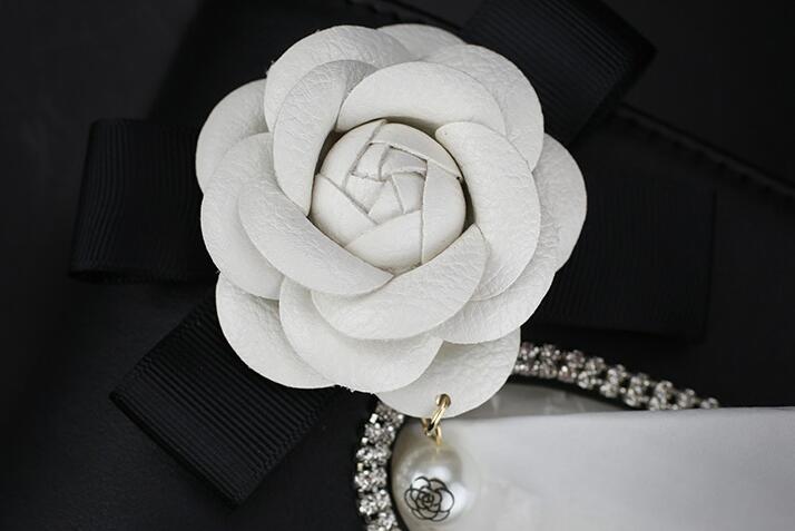 White Camellia Bling Leather Car Tissue Paper Box Holder Case Seat Back Good Tissue Bag - Black