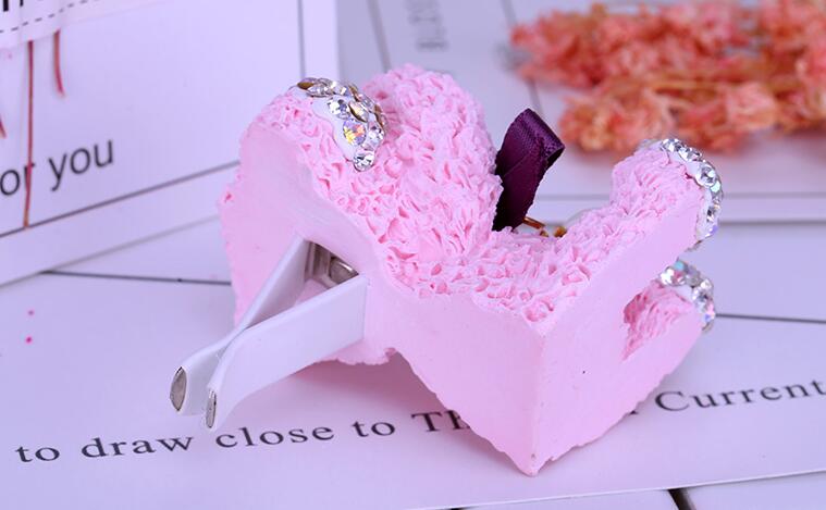 Abs Bear Beautiful Gorgeous Diamonds 1pcs Car Air-Purify Clip Auto Air Out Perfume Clip - White