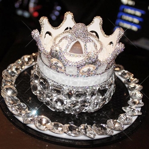Car Perfume Seat Beautiful Bling Bling Diamonds Crystal Car Perfume Seat Car Interior Decoration - White