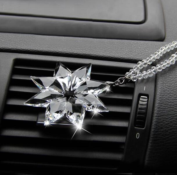 Hanging Pendant Snowflake Brilliant Bling Bling Crystal Car Pendant Car Interior Decoration - White