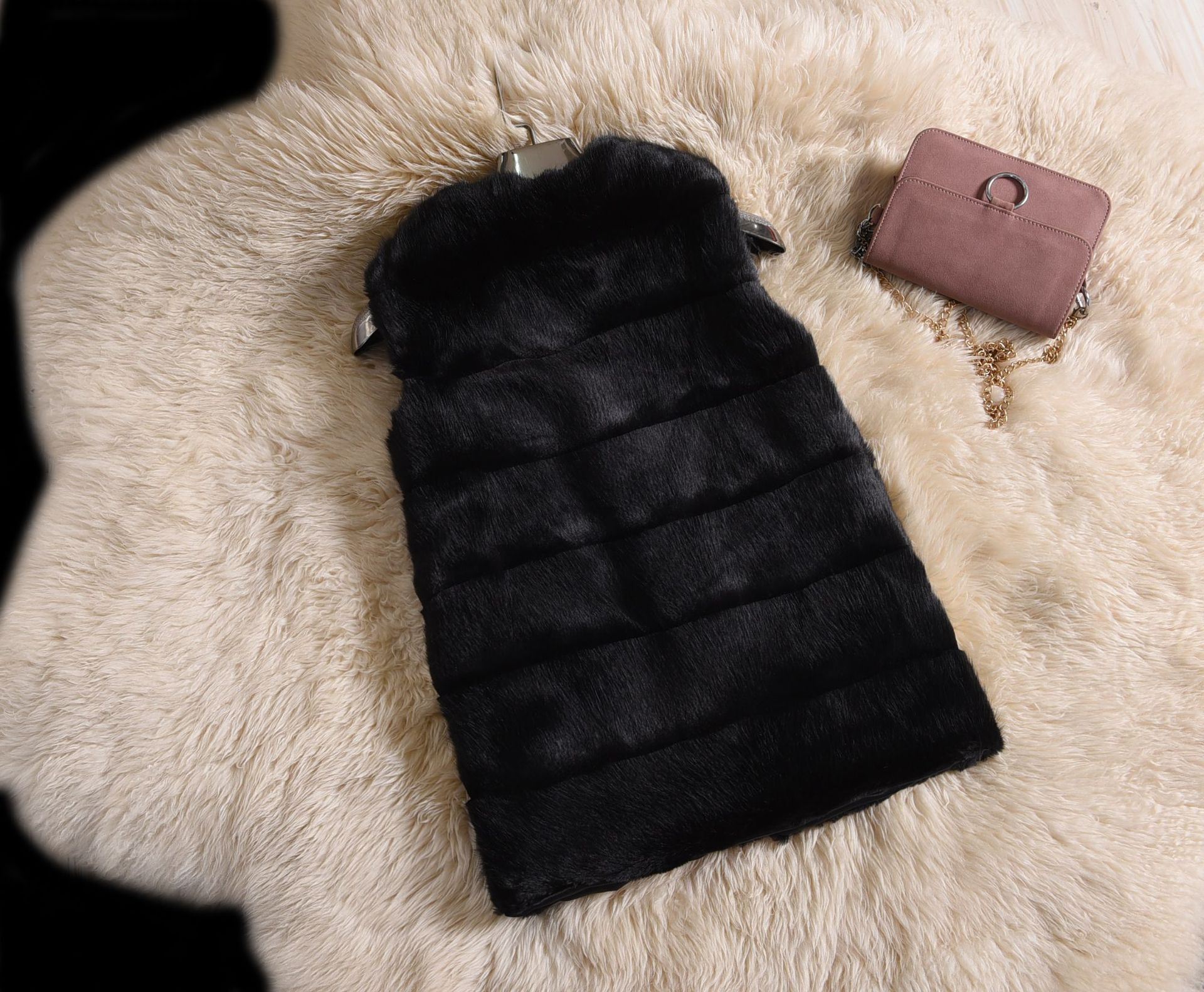 Good Cute Elegant Faux Fox Fur Vest Fashion Women Overcoat - Black