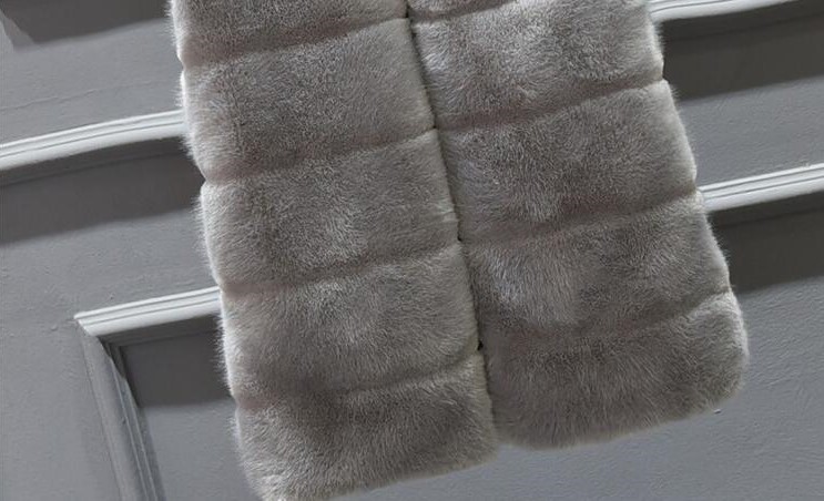 Good Cute Elegant Faux Fox Fur Vest Fashion Women Overcoat - Black