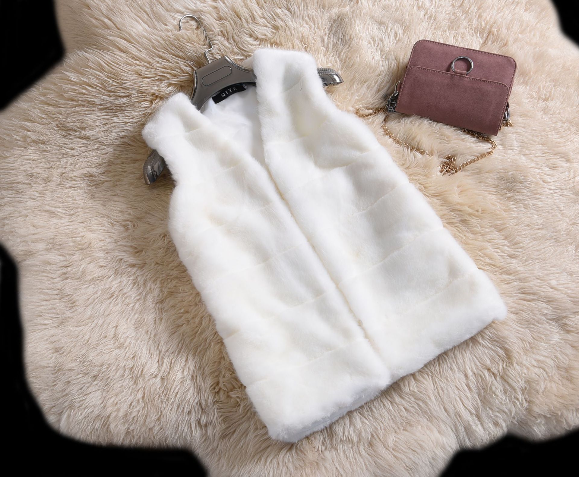 Good Cute Elegant Faux Fox Fur Vest Fashion Women Overcoat - White