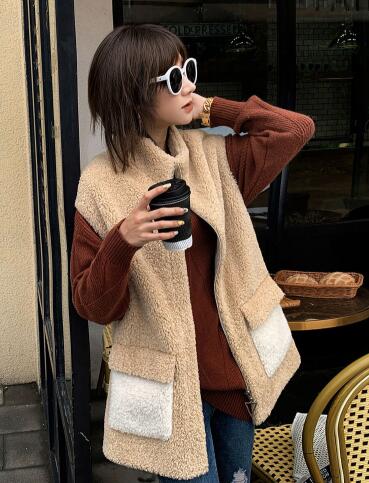 Good Furry Faux Lamb Fur Vest Fashion Women Overcoat - Beige