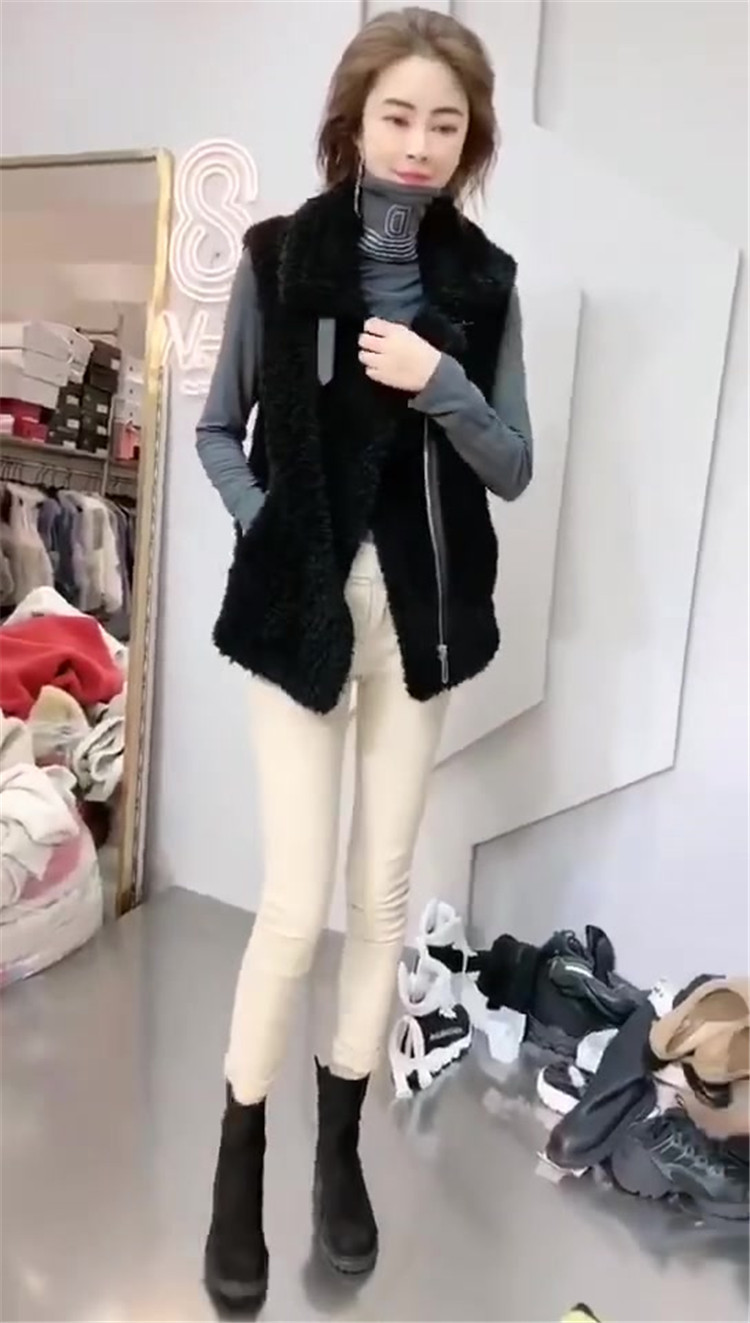 High Quality Winter Elegant Faux Lamb Fur Vest Fashion Women Overcoat - Black