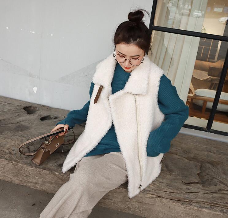 High Quality Winter Elegant Faux Lamb Fur Vest Fashion Women Overcoat - White