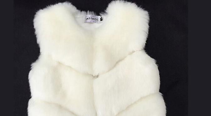 Inexpensive Classic Faux Fox Fur Vest Fashion Women Overcoat - Blue