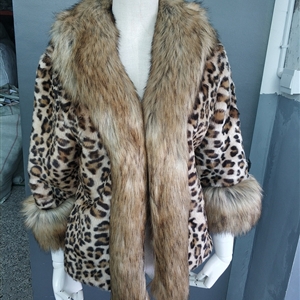 Leopard Print Plastic Elegant Faux Fox Fur Vest Fashion Women Overcoat - Beige