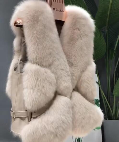 Popular Winter Short Furry Real Fox Fur Vest Fashion Women Waistcoat - White
