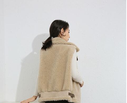 Pretty Winter Elegant Faux Lamb Fur Vest Fashion Women Overcoat - Beige