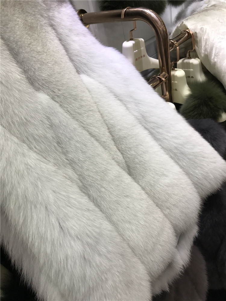 Pretty Winter Elegant Real Fox Fur Vest Fashion Women Overcoat - White