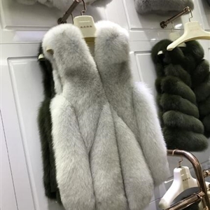 Pretty Winter Elegant Real Fox Fur Vest Fashion Women Overcoat - White