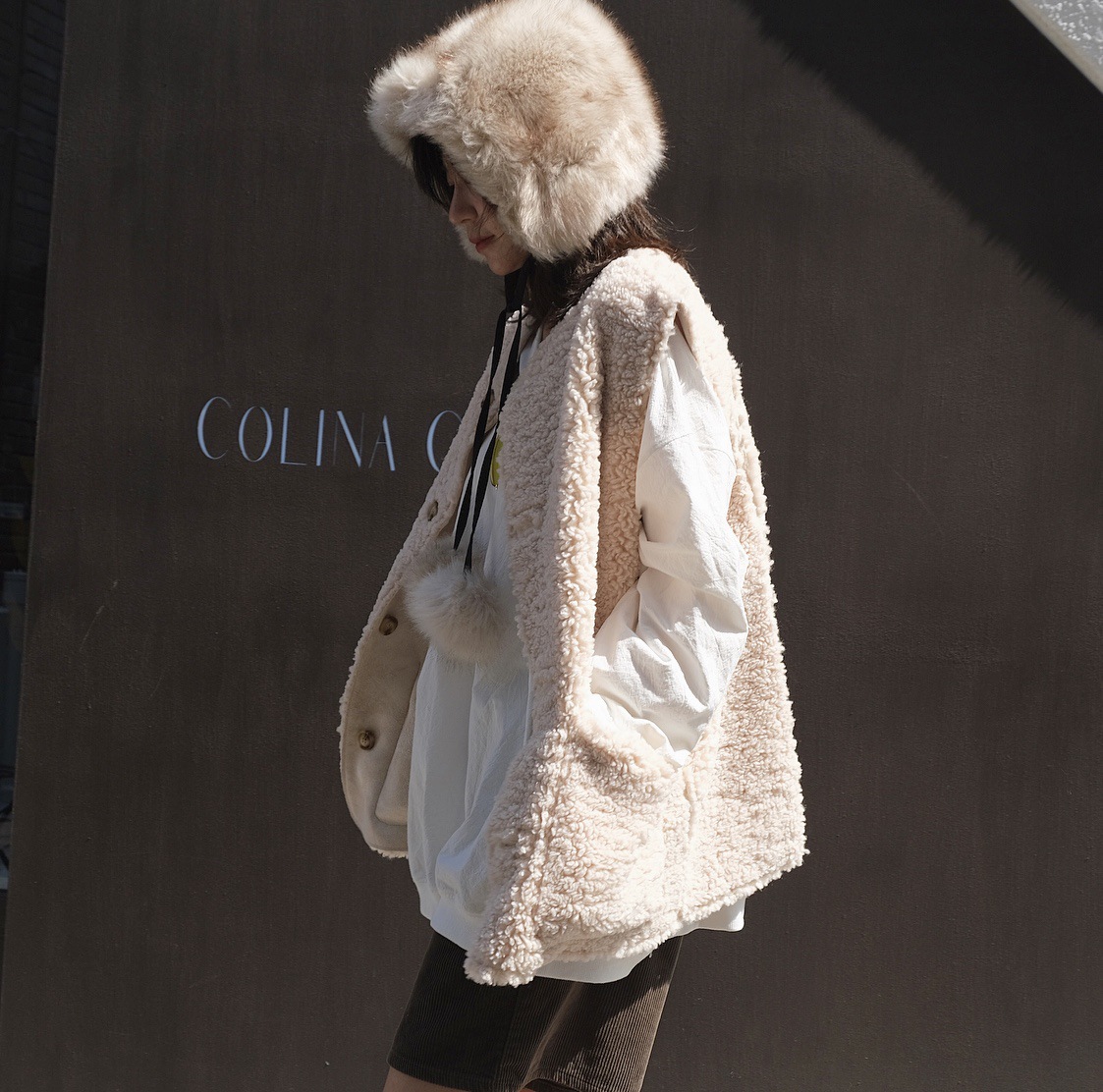 Reversible Winter Elegant Faux Lamb Fur Vest Fashion Women Overcoat - Beige