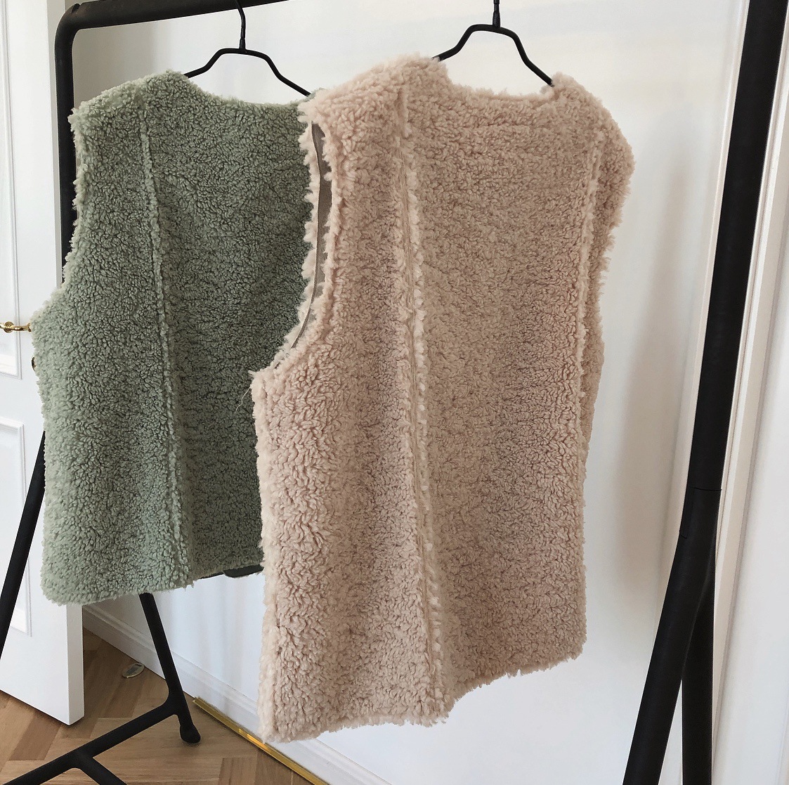 Reversible Winter Elegant Faux Lamb Fur Vest Fashion Women Overcoat - Green