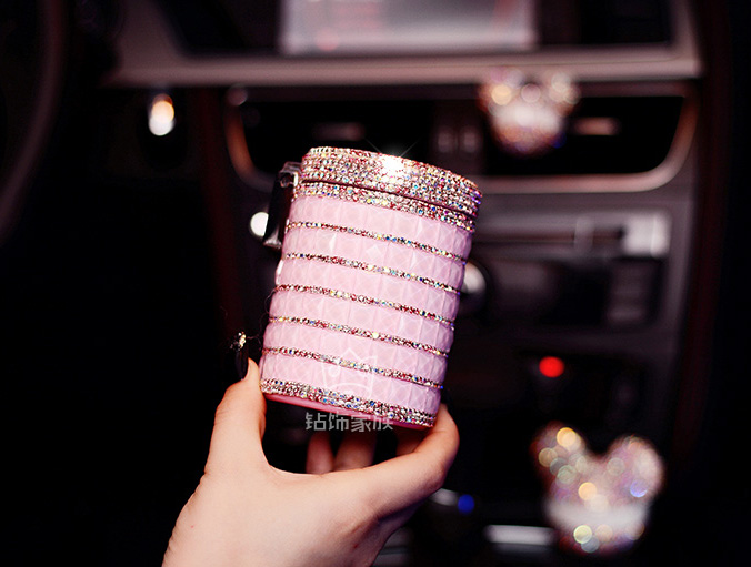 Cute Portable Car Ashtray with Led Light Crystal Bling Bling Car Ash Tray Storage Cup Holder for Girls Woman - Pink